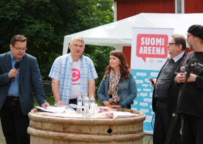 Juontaja ja panelistis, Suomi Areena 2015
